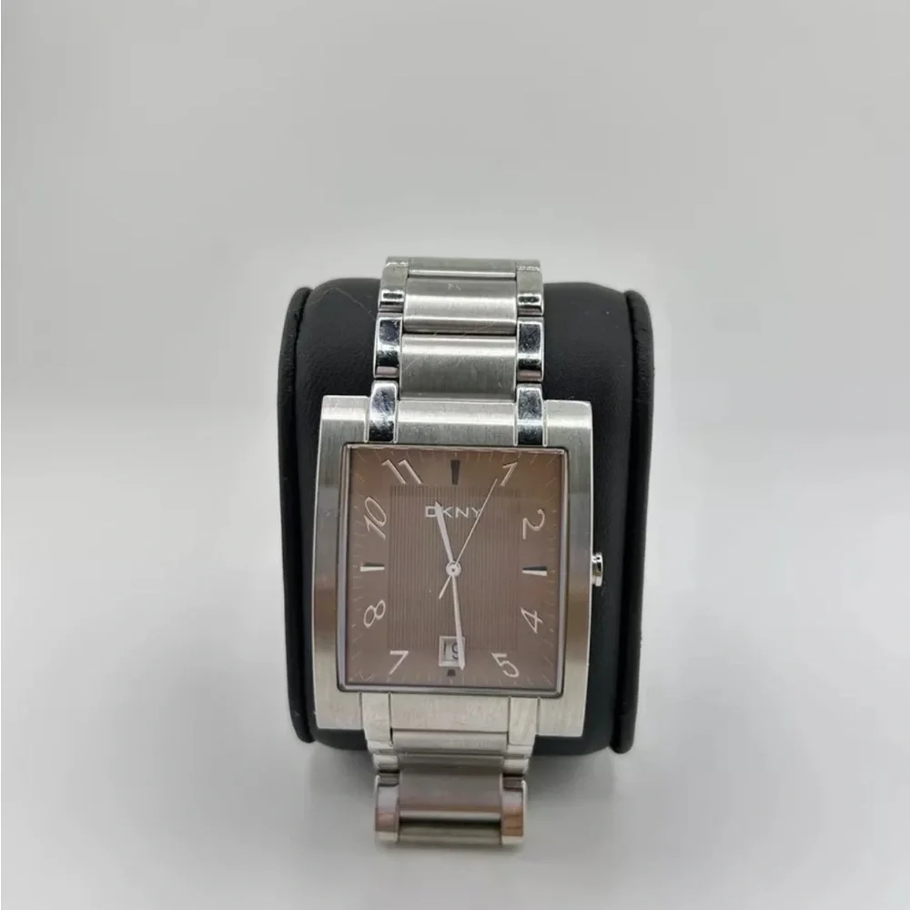 DKNY MEN'S WATCH - NY1171 SOLID STAINLESS STEEL #38 new battery